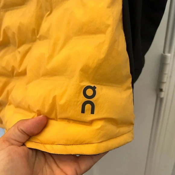 ! On Running Climate Jacket mango black sz M - Picture 8 of 9